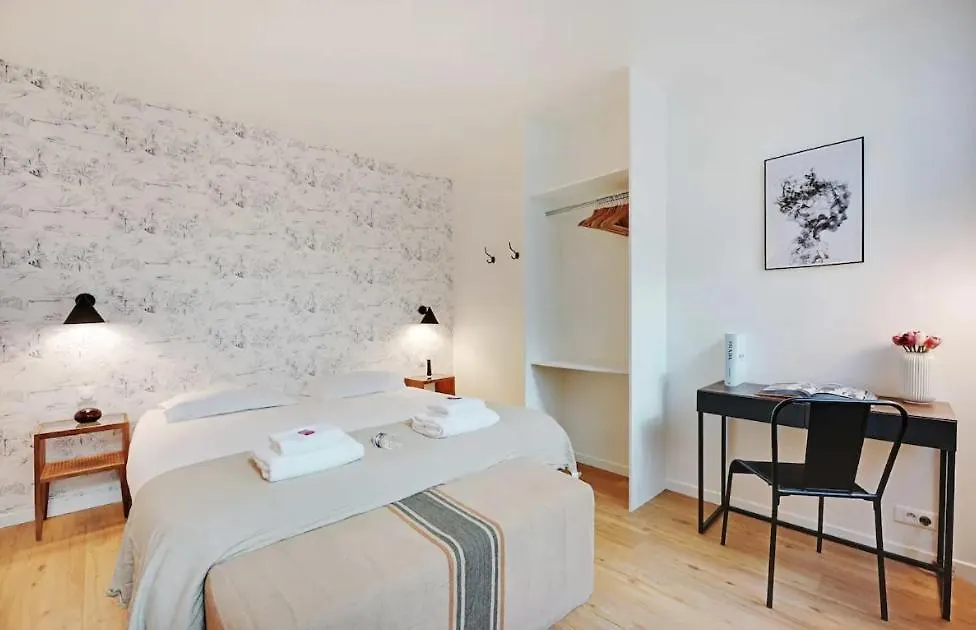 Charming Appartements For 4 People - Le Marais-1