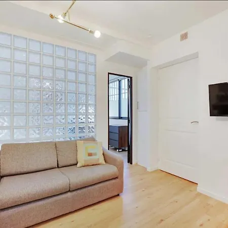 Charming Appartements For 4 People - Le Marais-2