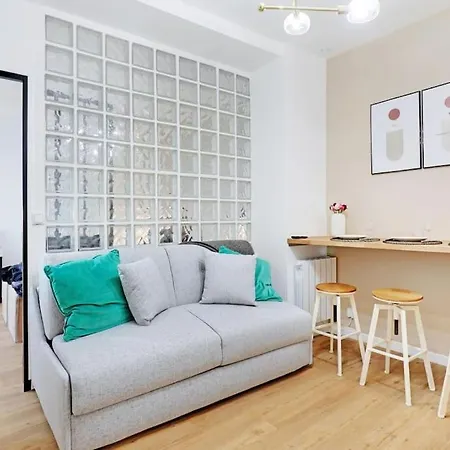 Charming Appartements For 4 People - Le Marais-2